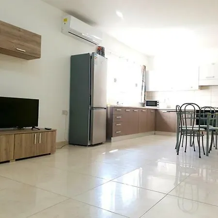 Bugibba Square Apartman