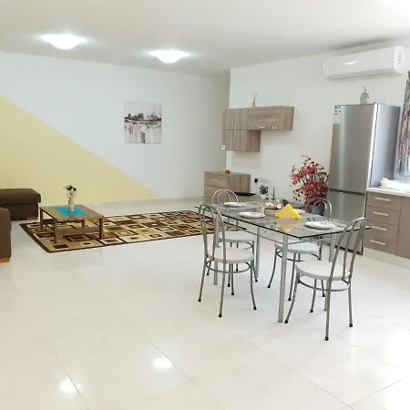 Bugibba Square San Pawl il-Baħar
