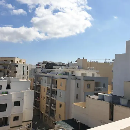 Bugibba Square * San Pawl il-Baħar